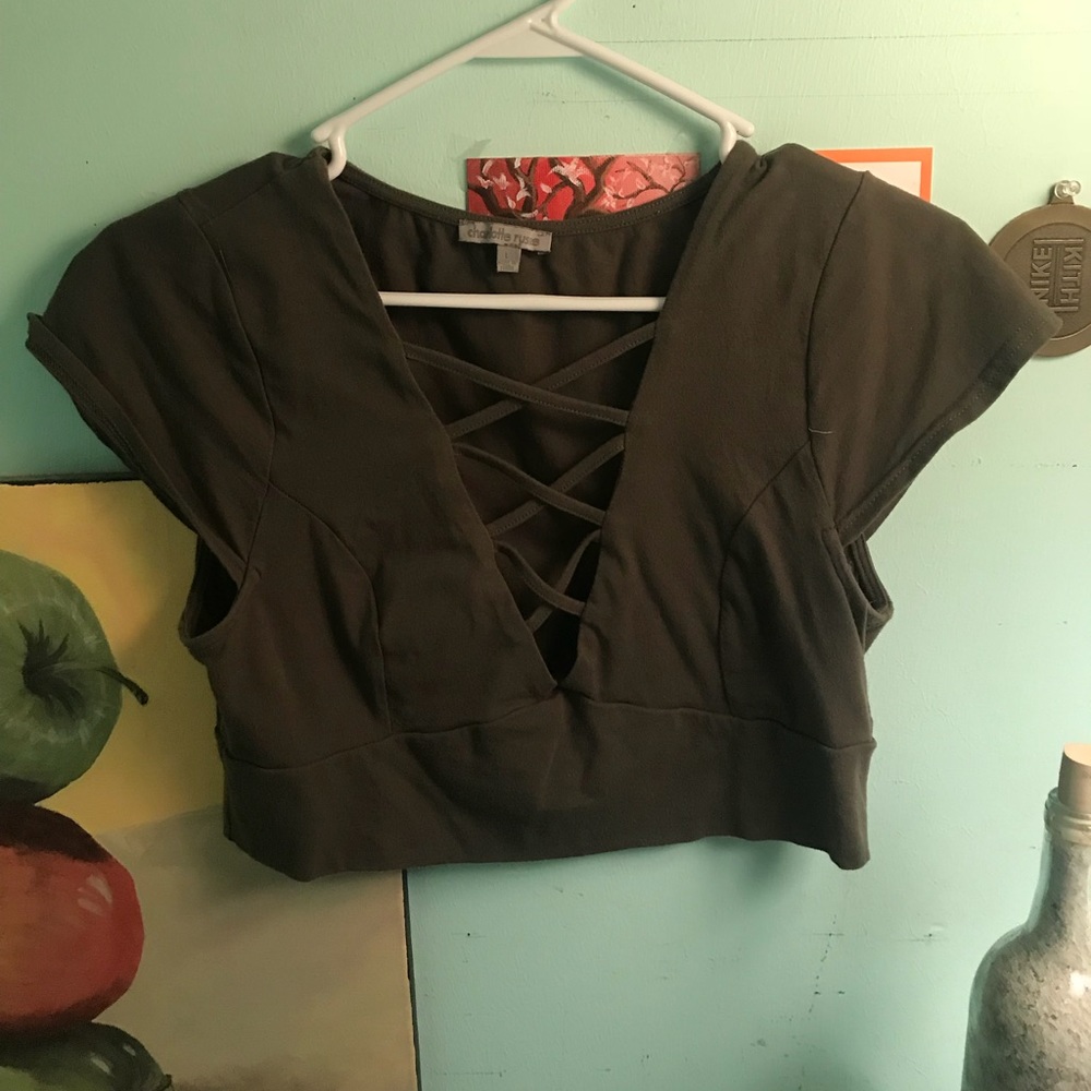 Super cute crisscross crop top